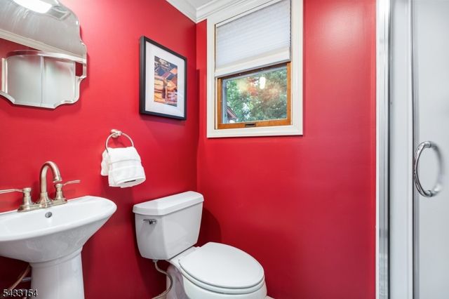 612 Larch Street, Roselle Park Boro, NJ 07204