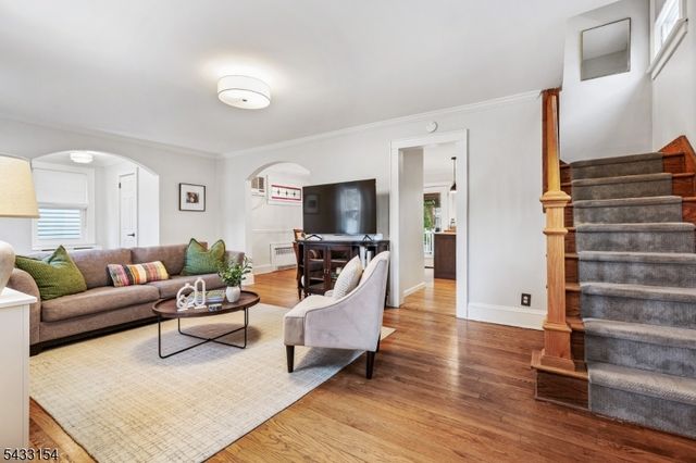 612 Larch Street, Roselle Park Boro, NJ 07204