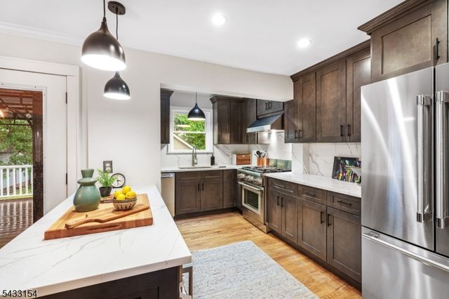 612 Larch Street, Roselle Park Boro, NJ 07204
