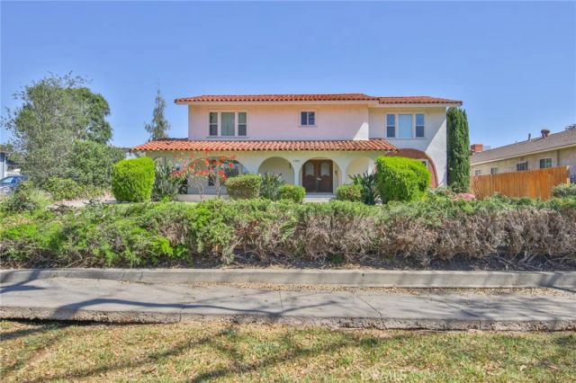 3744 Pine, Long Beach, CA 90807