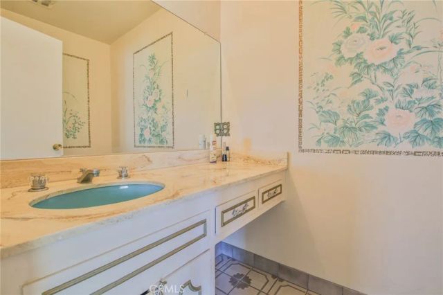 3744 Pine, Long Beach, CA 90807