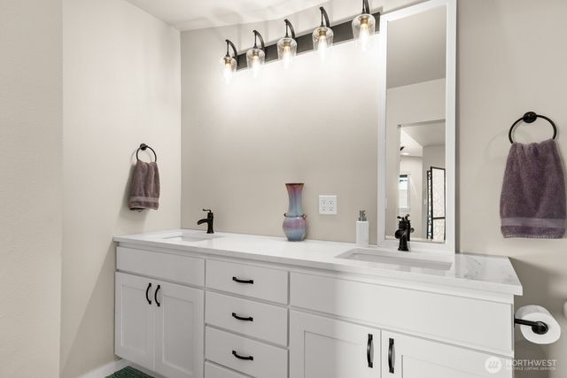 10916 Bay Meadows Lane, Burlington, WA 98233