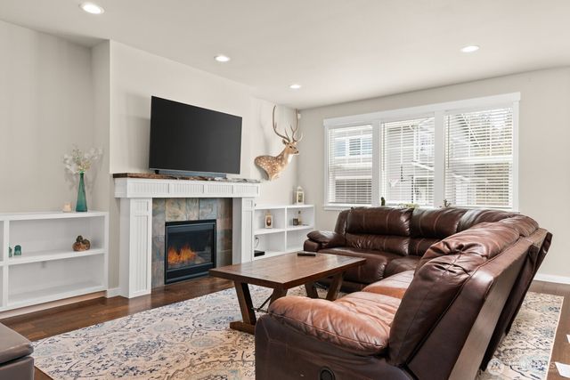 10916 Bay Meadows Lane, Burlington, WA 98233