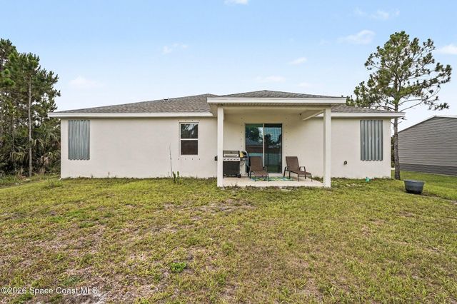 717 Sandpiper Street SW, Palm Bay, FL 32908