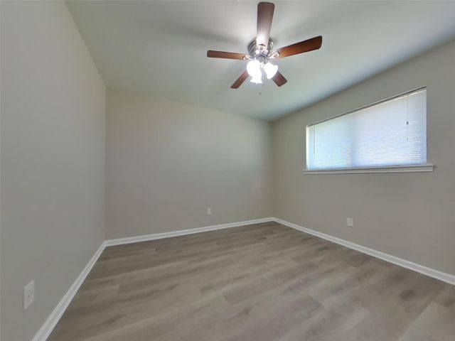 10406 Kirkwren Drive, Houston, TX 77089