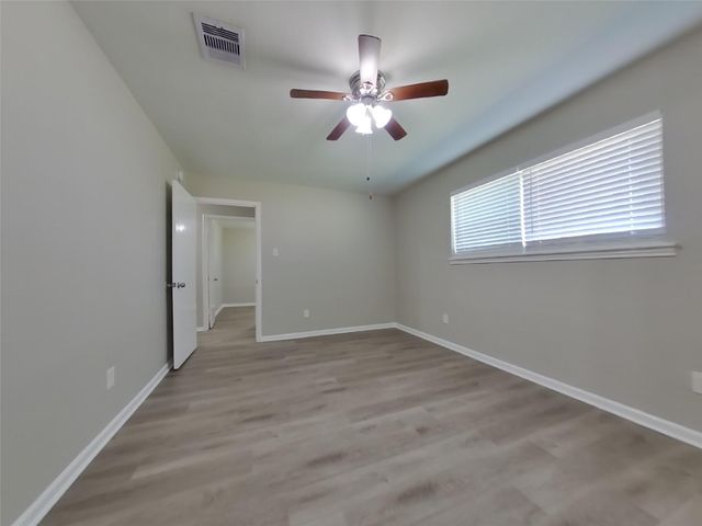 10406 Kirkwren Drive, Houston, TX 77089