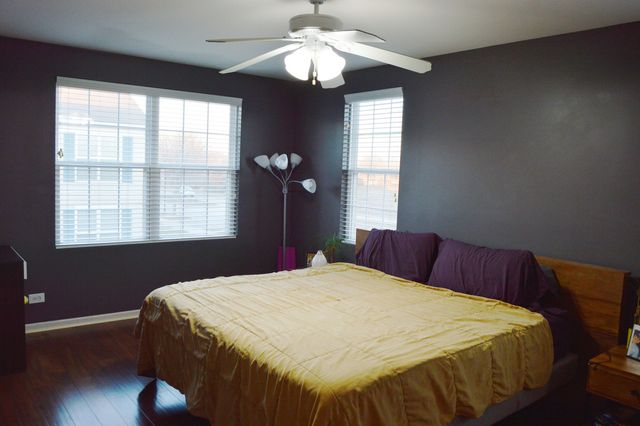 225 W WASHINGTON Street, Oswego, IL 60543