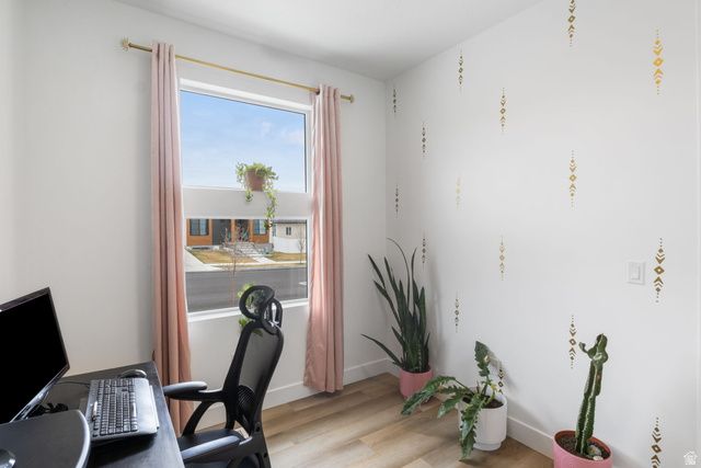 677 E KINGS LNDG, Tooele, UT 84074