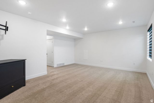 677 E KINGS LNDG, Tooele, UT 84074