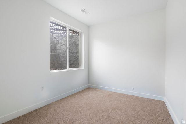 677 E KINGS LNDG, Tooele, UT 84074