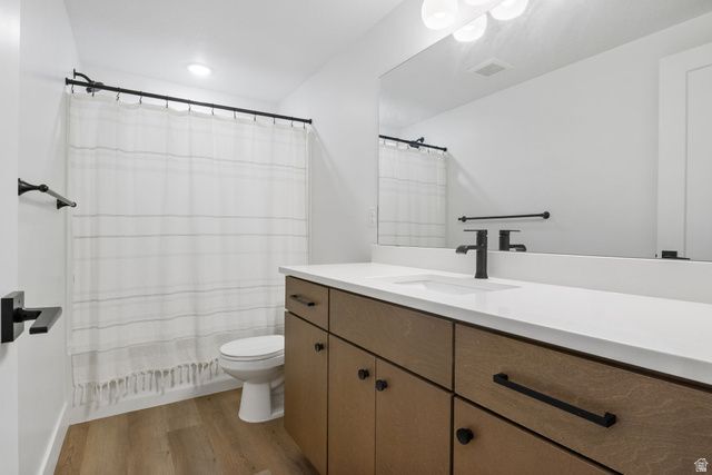 677 E KINGS LNDG, Tooele, UT 84074