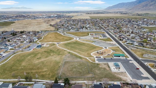 677 E KINGS LNDG, Tooele, UT 84074