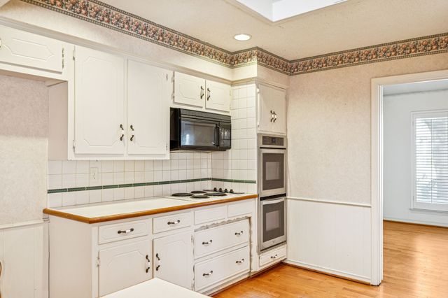 6214 Glennox Lane, Dallas, TX 75214