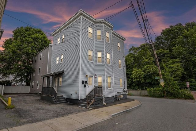 10 Elliott Pl 3F, Peabody, MA 01960