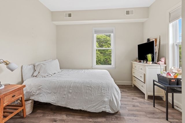 10 Elliott Pl 3F, Peabody, MA 01960