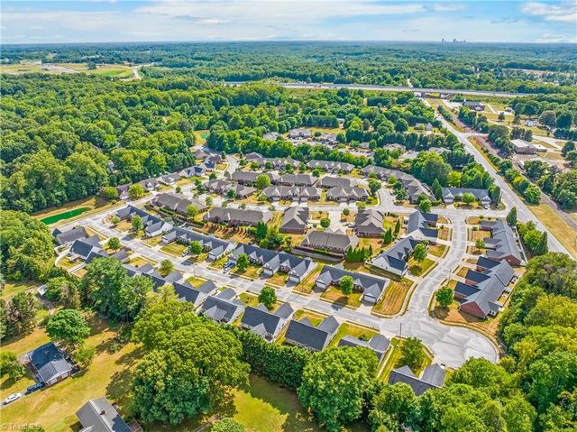 2074 Hibiscus Lane, Kernersville, NC 27284