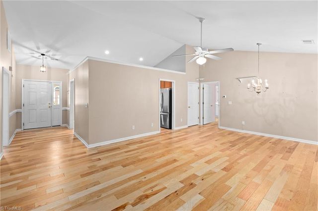 2074 Hibiscus Lane, Kernersville, NC 27284