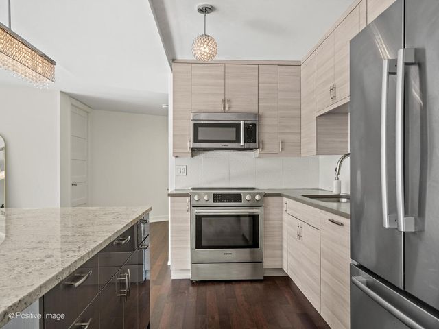 505 N Lake Shore Drive 501, Chicago, IL 60611