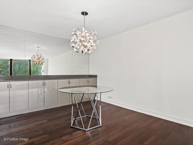 505 N Lake Shore Drive 501, Chicago, IL 60611