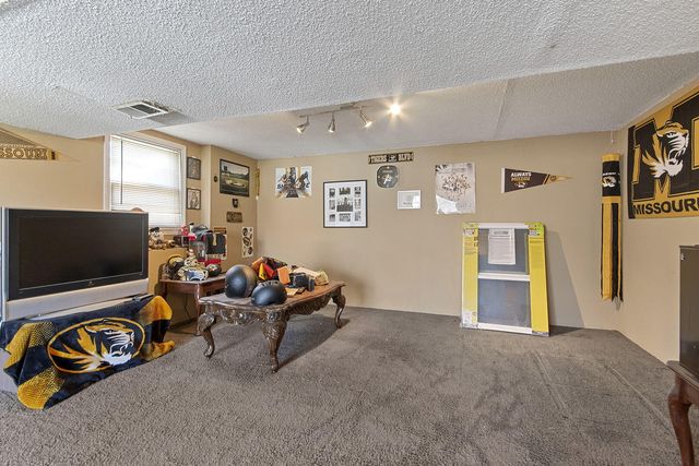 4419 STEVENDAVE DR, Columbia, MO 65202