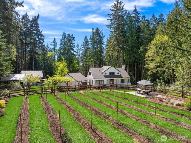 6518 NE Justin Court, Bainbridge Island, WA 98110