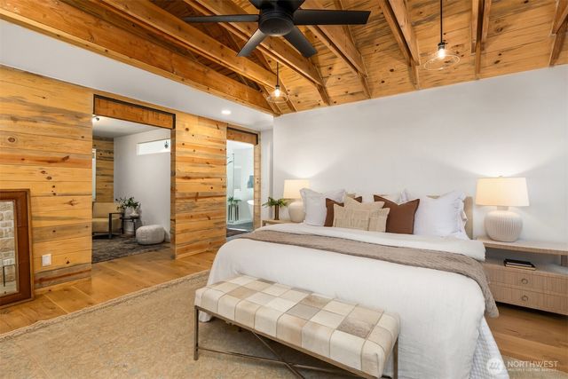 6518 NE Justin Court, Bainbridge Island, WA 98110