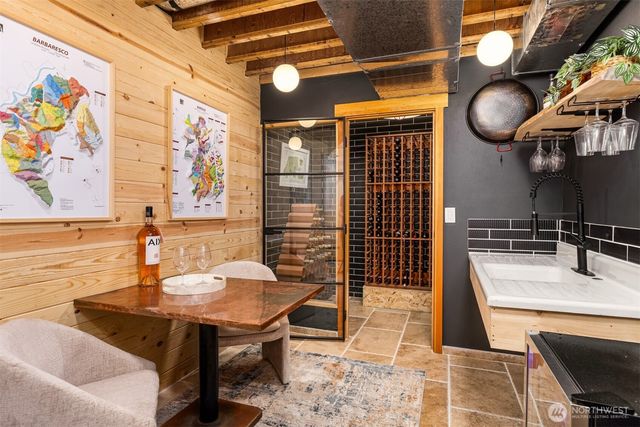 6518 NE Justin Court, Bainbridge Island, WA 98110