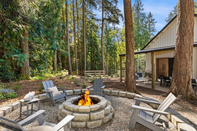 6518 NE Justin Court, Bainbridge Island, WA 98110