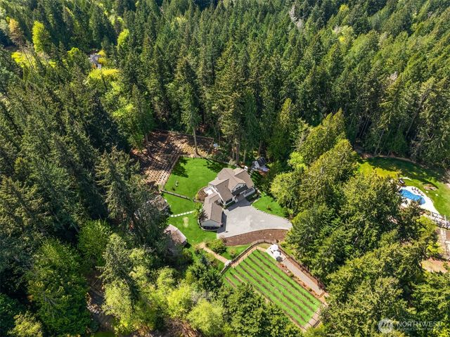 6518 NE Justin Court, Bainbridge Island, WA 98110