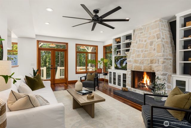 6518 NE Justin Court, Bainbridge Island, WA 98110