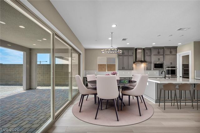 2194 Pigeon Hawk Street, Las Vegas, NV 89138