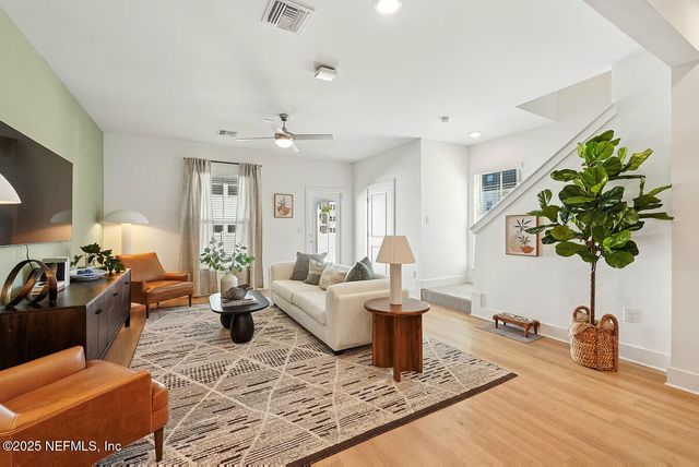 3730 DUPONT Avenue C2I, Jacksonville, FL 32217