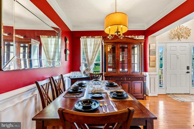 1004 GLEN OAK CT, La Plata, MD 20646