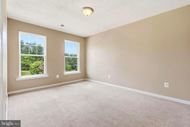 1004 GLEN OAK CT, La Plata, MD 20646