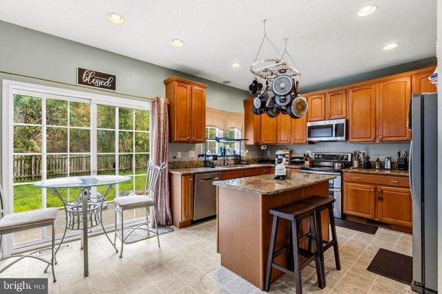 1004 GLEN OAK CT, La Plata, MD 20646