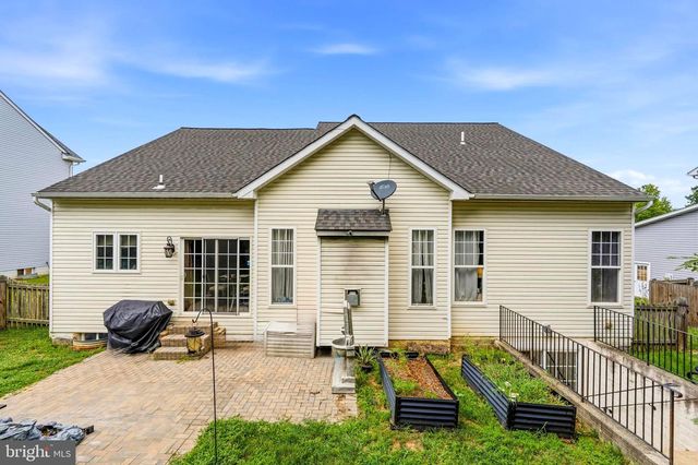 1004 GLEN OAK CT, La Plata, MD 20646