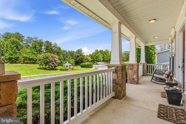 1004 GLEN OAK CT, La Plata, MD 20646