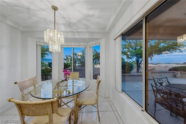 10612 Spring Garden Court, Las Vegas, NV 89134