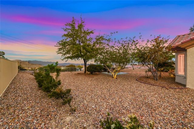 10612 Spring Garden Court, Las Vegas, NV 89134