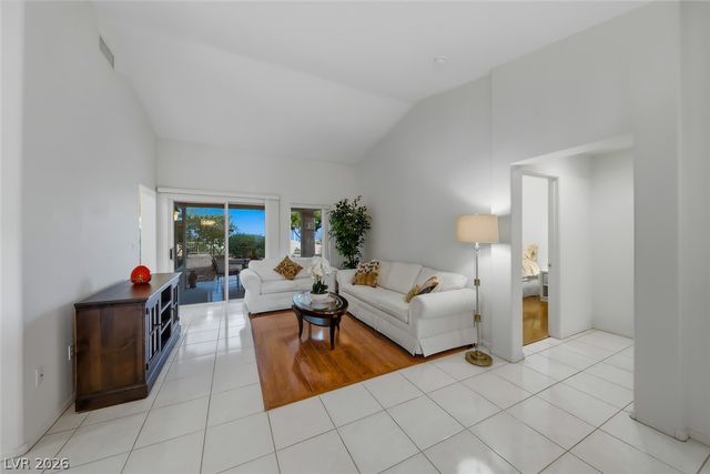 10612 Spring Garden Court, Las Vegas, NV 89134