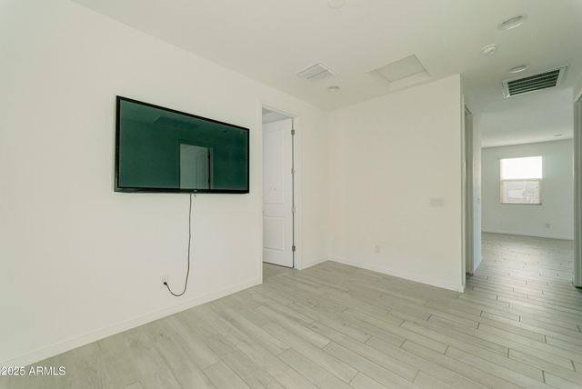 17704 W FETLOCK Trail, Surprise, AZ 85387