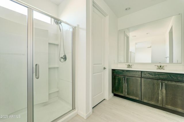 17704 W FETLOCK Trail, Surprise, AZ 85387