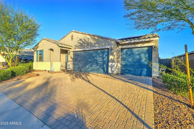 17704 W FETLOCK Trail, Surprise, AZ 85387