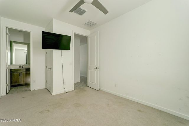 17704 W FETLOCK Trail, Surprise, AZ 85387