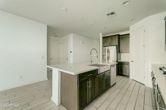 17704 W FETLOCK Trail, Surprise, AZ 85387