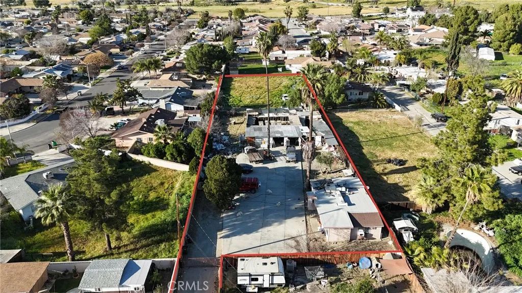 1918 E Oakland, Hemet, CA 92544