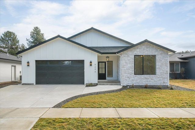 9296 N Woodridge Ct, Spokane, WA 99208