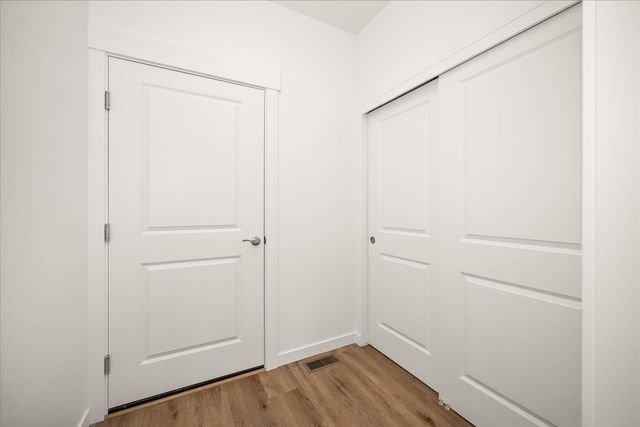 9296 N Woodridge Ct, Spokane, WA 99208