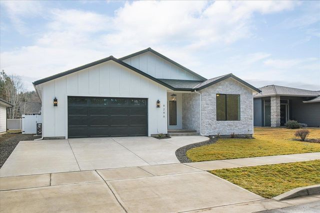 9296 N Woodridge Ct, Spokane, WA 99208