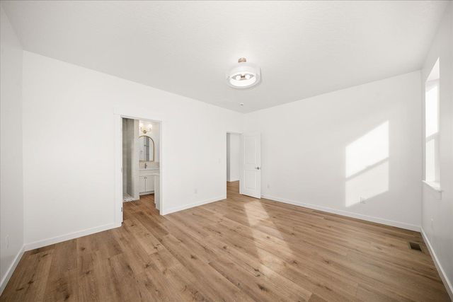 9296 N Woodridge Ct, Spokane, WA 99208